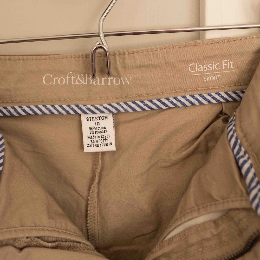 Croft & Barrow Stretch Skort khaki Size 10 - Picture 8 of 8